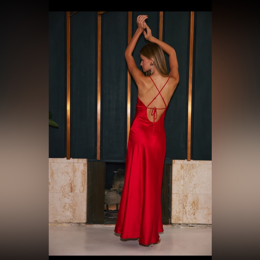 12th Tribe Natalia Scarlet Satin Maxi Small